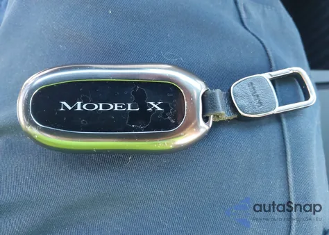 2018 Tesla Model X из США, поврежденный, VIN 5YJXCBE29JF141230